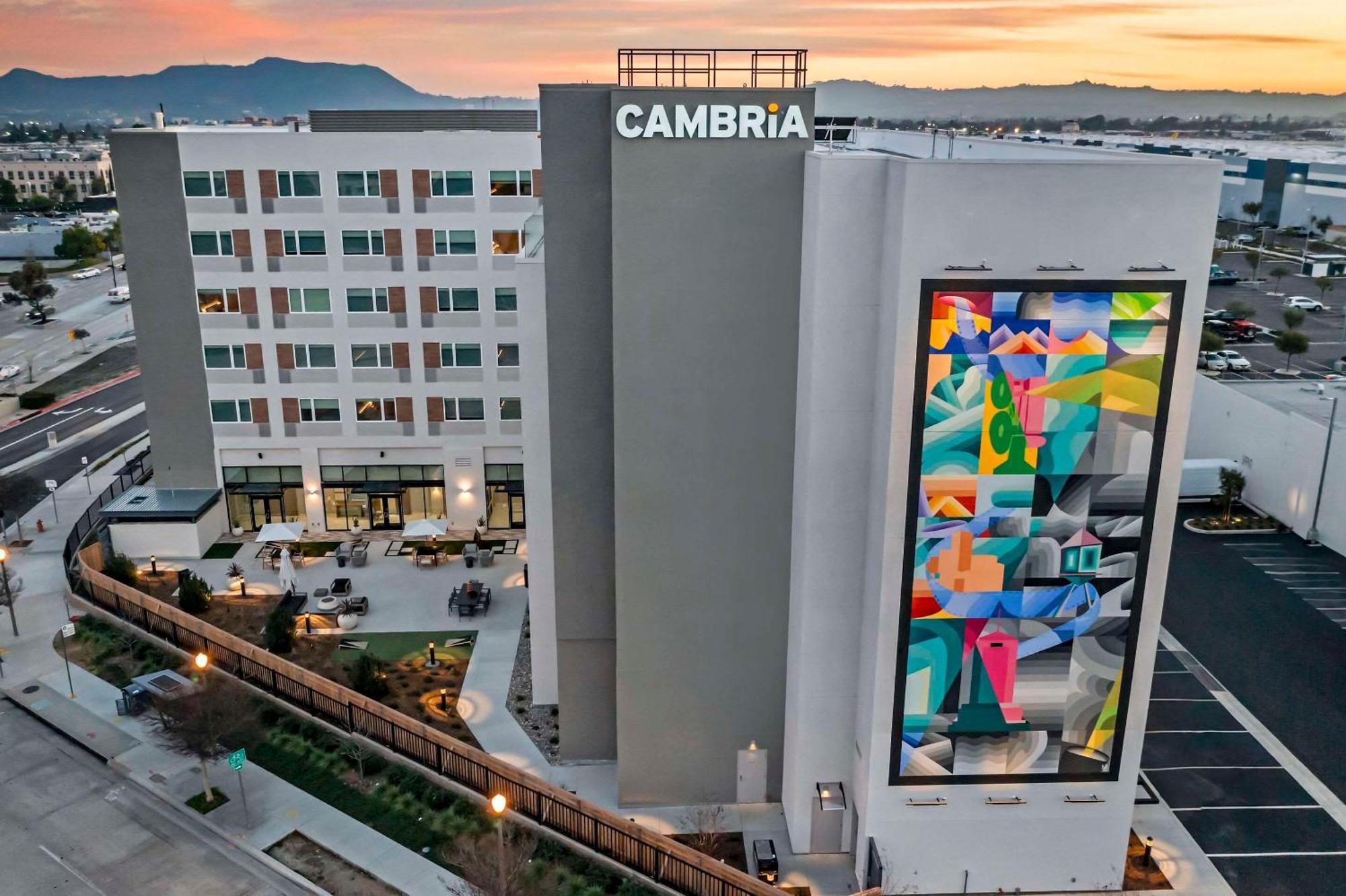 Cambria Hotel Burbank Airport Eksteriør bilde